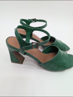 Maurices Green Heels!